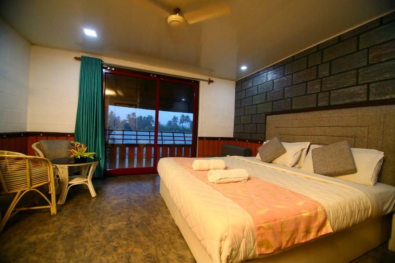 Green Palace Ayurveda Resort, Alleppey Alappuzha Luaran gambar