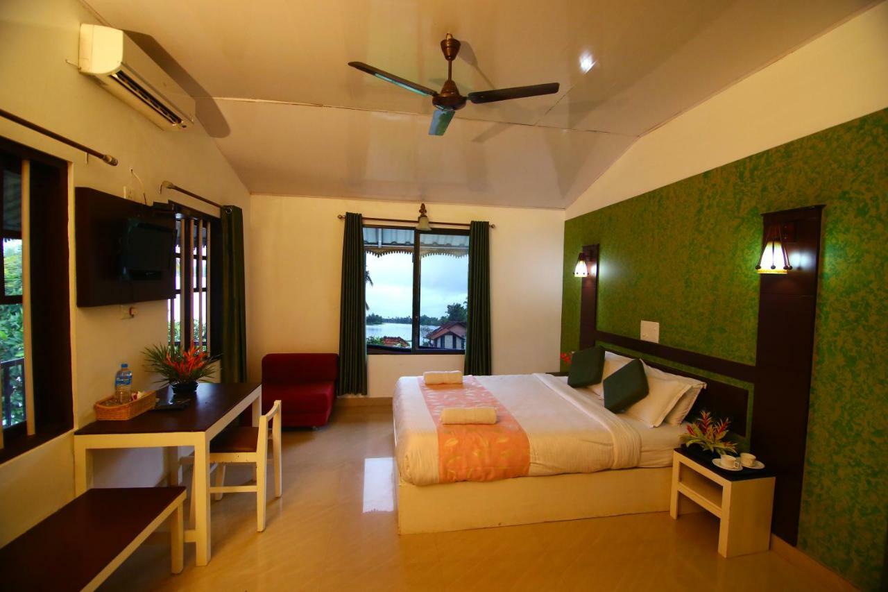 Green Palace Ayurveda Resort, Alleppey Alappuzha Luaran gambar