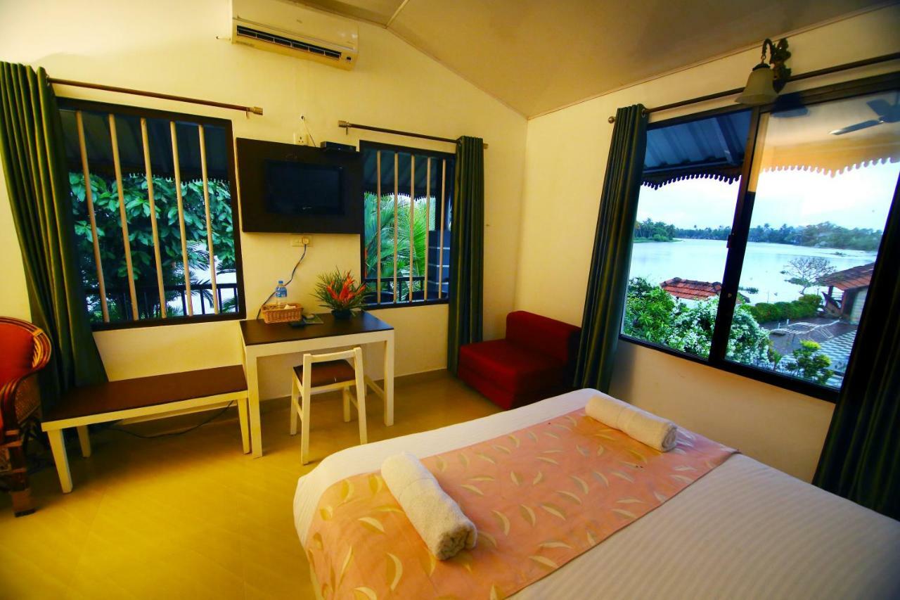 Green Palace Ayurveda Resort, Alleppey Alappuzha Luaran gambar