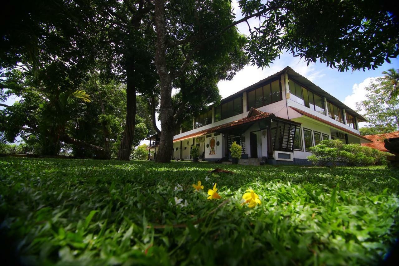 Green Palace Ayurveda Resort, Alleppey Alappuzha Luaran gambar