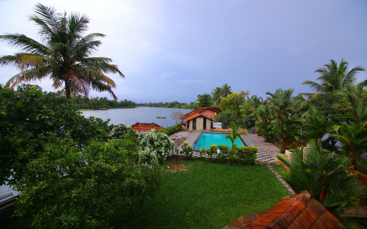 Green Palace Ayurveda Resort, Alleppey Alappuzha Luaran gambar