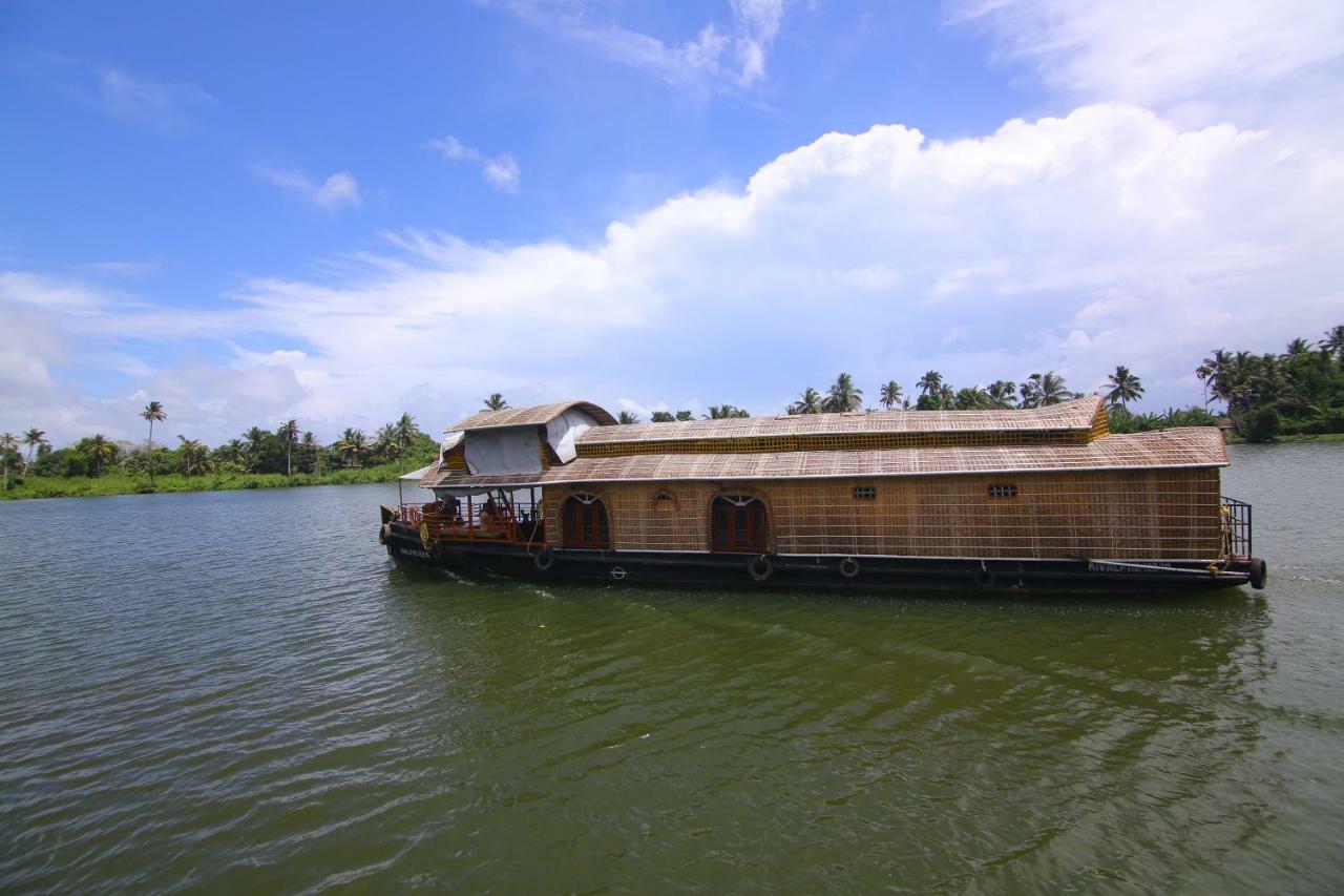 Green Palace Ayurveda Resort, Alleppey Alappuzha Luaran gambar
